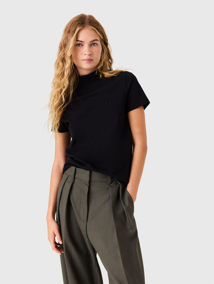T-shirt with back zip - Black - View 3